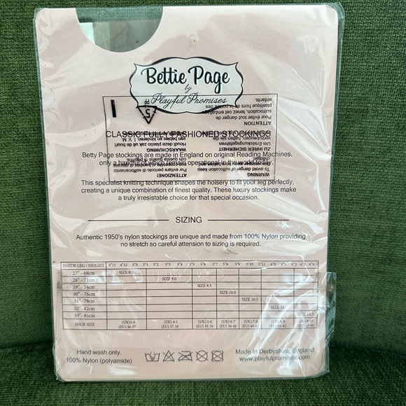 NWT Bettie Page by Playful Promises Classic French Heel stockings in chocolate - Picture 3 of 4